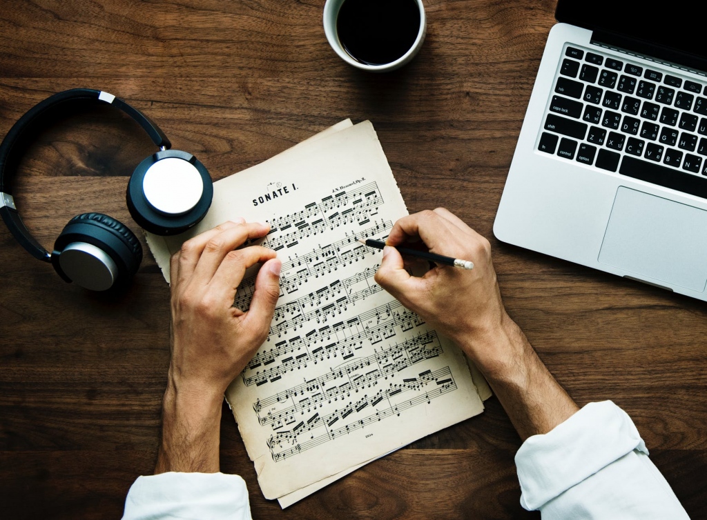 Tips for Writing New Music From the Pros of the Industry